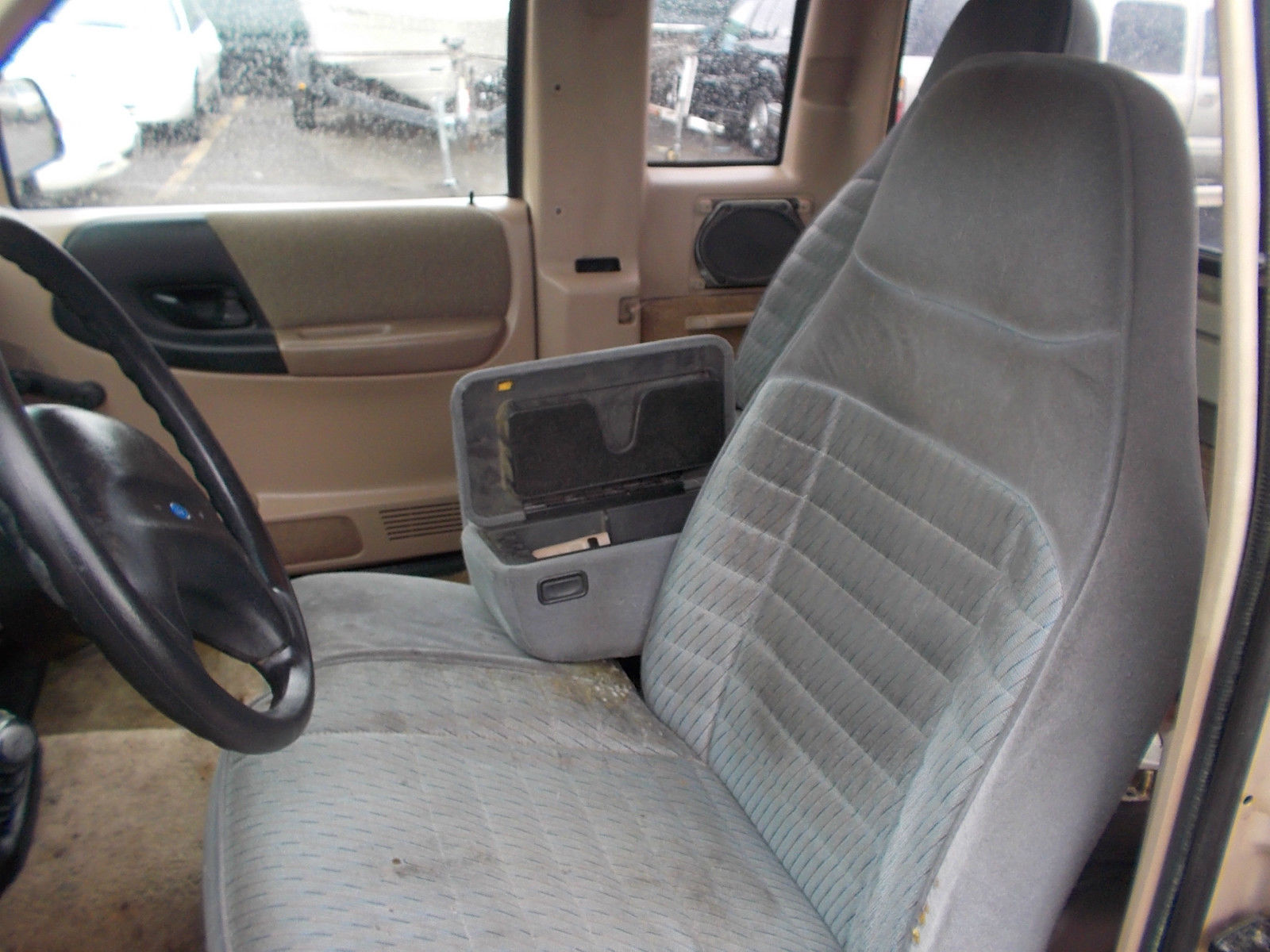 1994 White Ford Ranger TRUCK