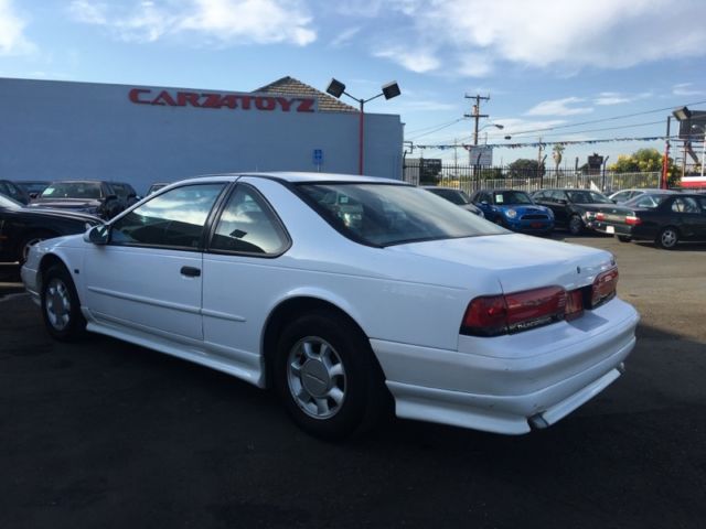 1994 White Ford Thunderbird Coupe