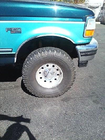 1994 Green Ford F-150 Standard Cab Pickup