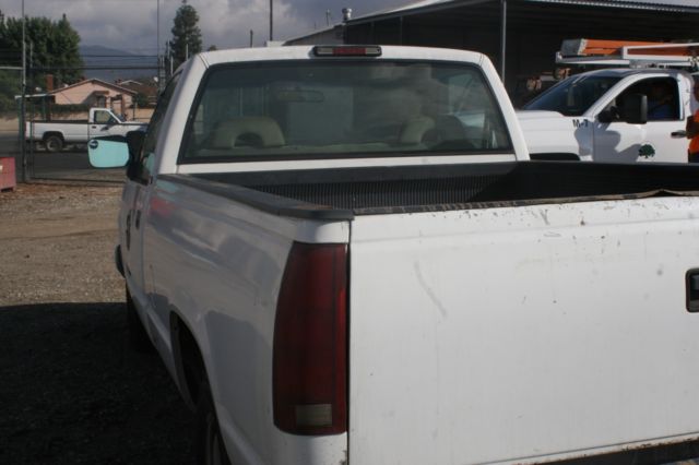 1994 White GMC Sierra 2500 Standard Cab Pickup