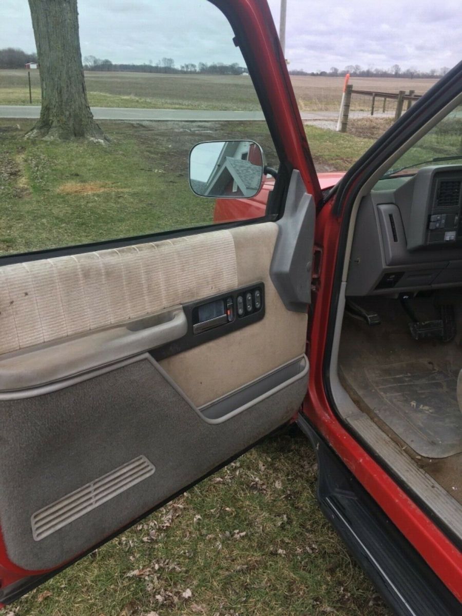 1994 Red GMC 1500 Standard Cab Pickup