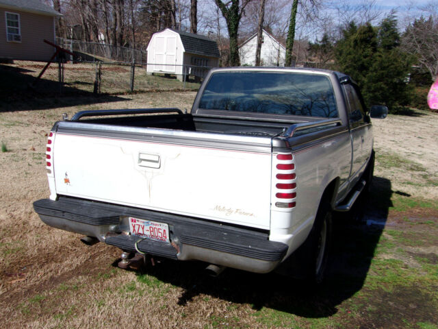1994 White Chevrolet C/K Pickup 3500 Pickup Truck