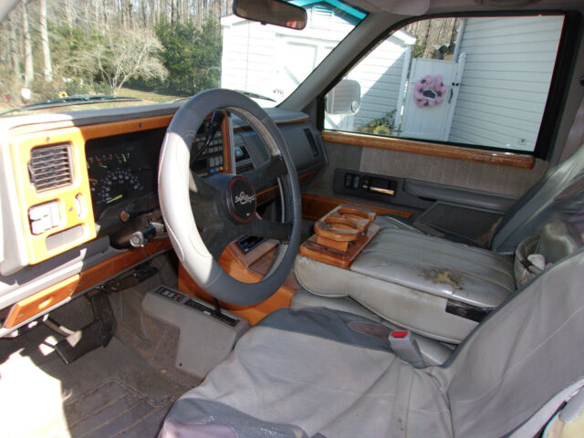 1994 White Chevrolet C/K Pickup 3500 Pickup Truck