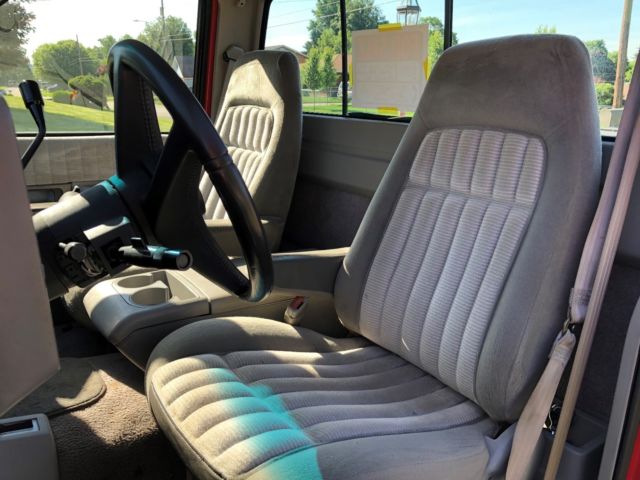 1994 Red GMC Sierra 1500 Standard Cab Pickup