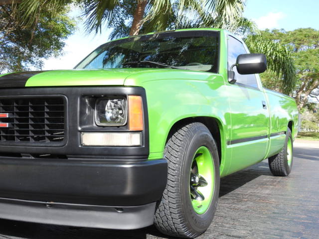 1994 GMC Sierra 1500 Standard Cab Pickup