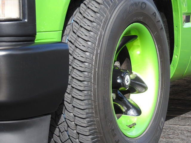 1994 GMC Sierra 1500 Standard Cab Pickup