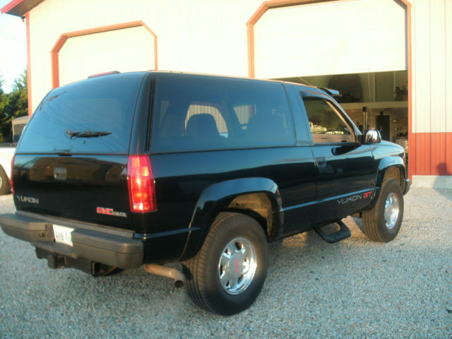 1994 Black GMC Yukon