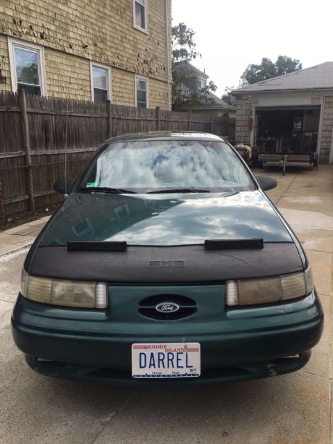 1994 Green Ford Taurus