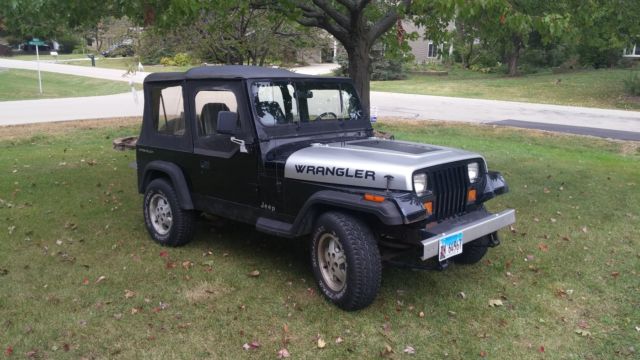 1994 Black Jeep Wrangler SUV