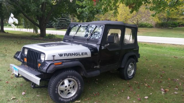 1994 Black Jeep Wrangler SUV