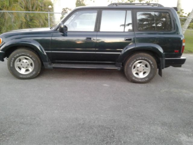 1994 Green Toyota Land Cruiser