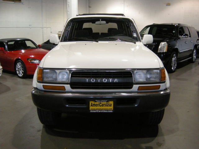 19940000 White Toyota Land Cruiser SUV