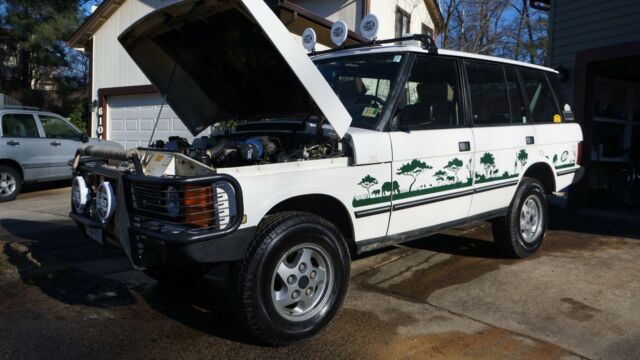 1994 White Land Rover Range Rover Wagon