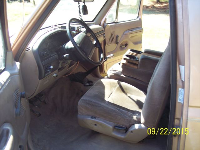 1994 Brown Ford F-150 Extended Cab Pickup