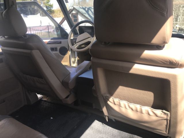 1994 White Land Rover Range Rover