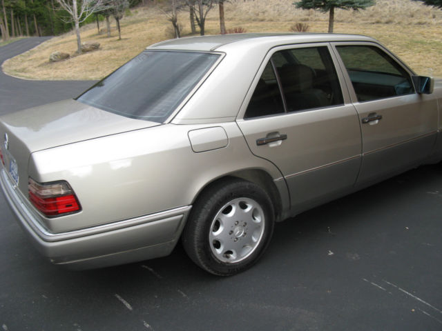 1994 Smoke Silver Mercedes-Benz E-Class Four door sedan