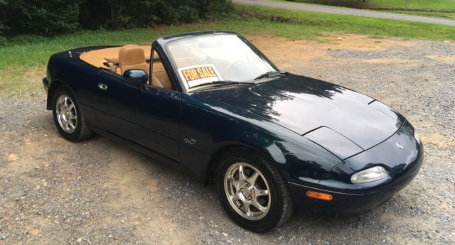 1994 Montego Blue Mica Mazda MX-5 Miata Convertible