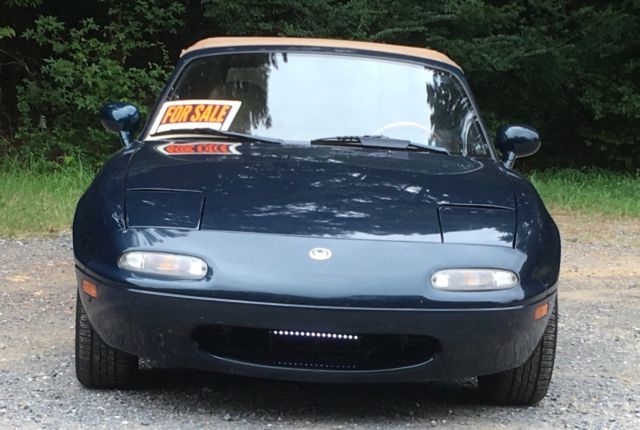 1994 Montego Blue Mica Mazda MX-5 Miata Convertible
