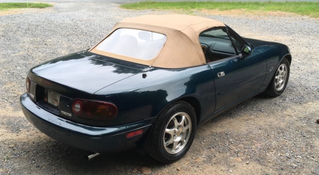 1994 Montego Blue Mica Mazda MX-5 Miata Convertible