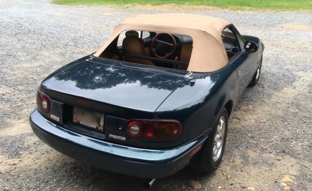 1994 Montego Blue Mica Mazda MX-5 Miata Convertible