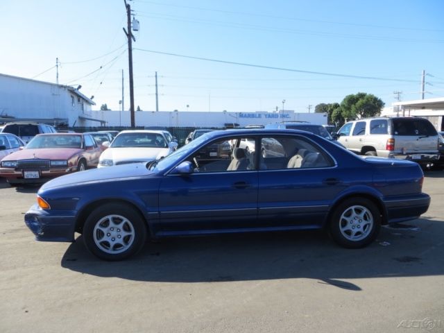 1994 Blue Mitsubishi Diamante Sedan