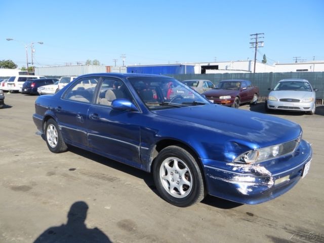 1994 Blue Mitsubishi Diamante Sedan