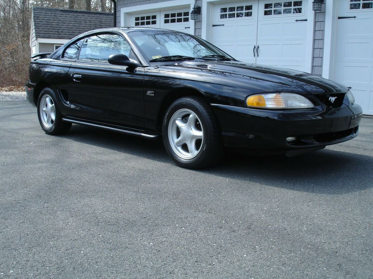 1994 Black Ford Mustang