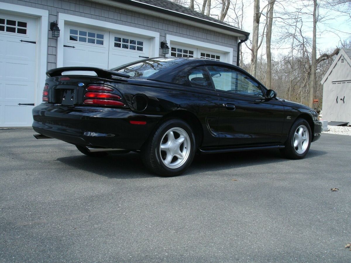 1994 Black Ford Mustang