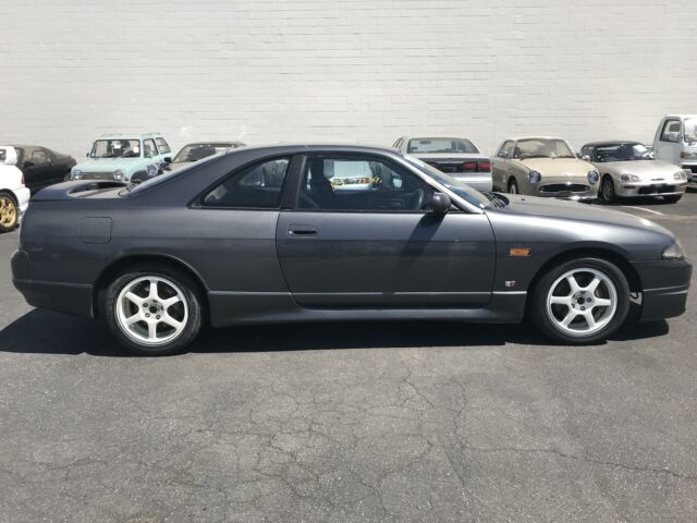 1994 Gray Nissan GT-R Coupe