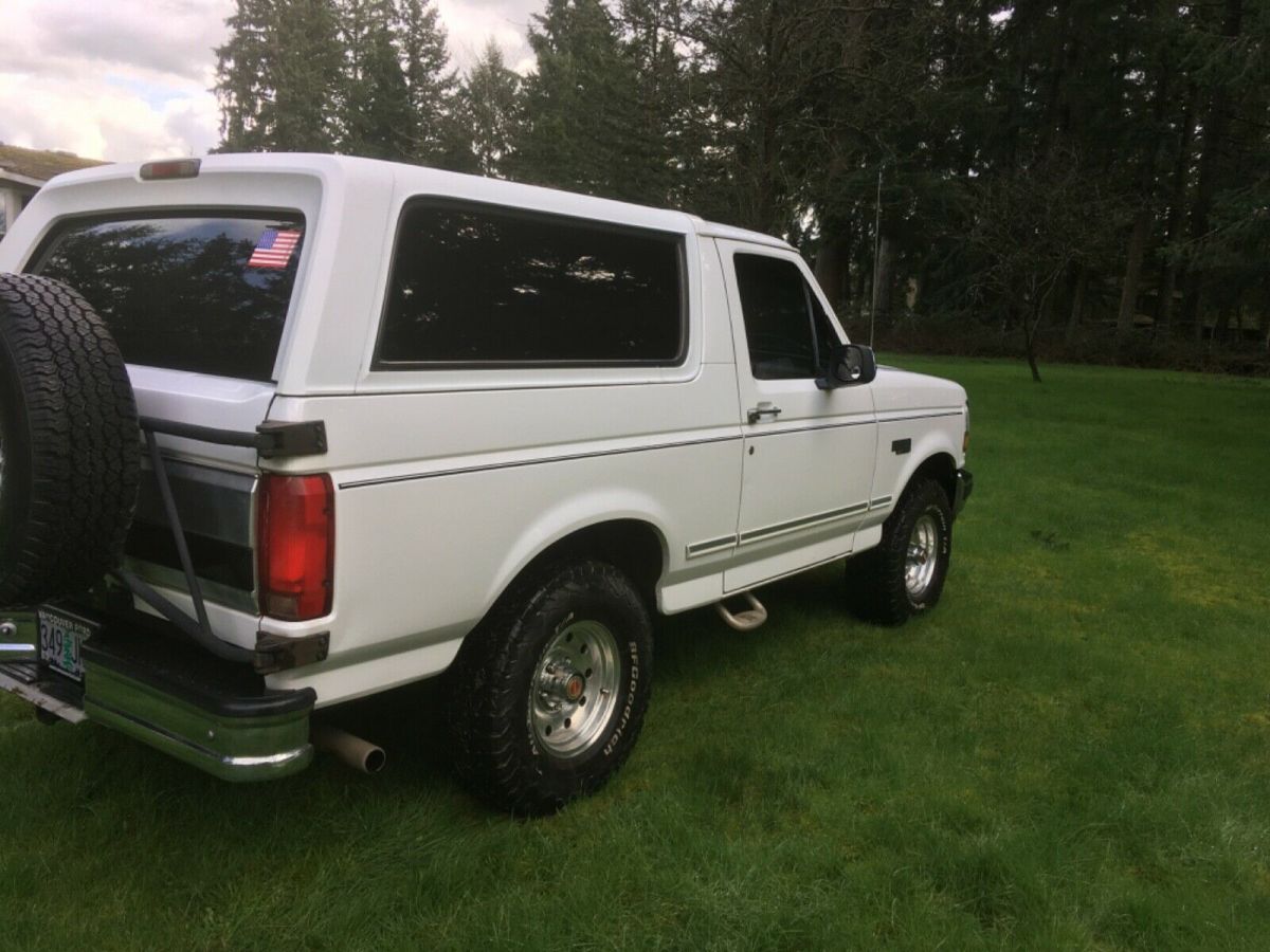 1994 White Ford Bronco SUV