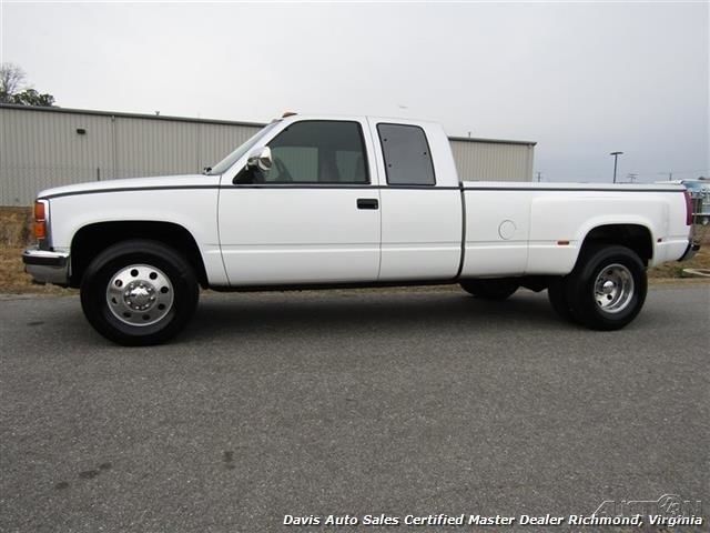 1994 White GMC Sierra 3500 Pickup Truck