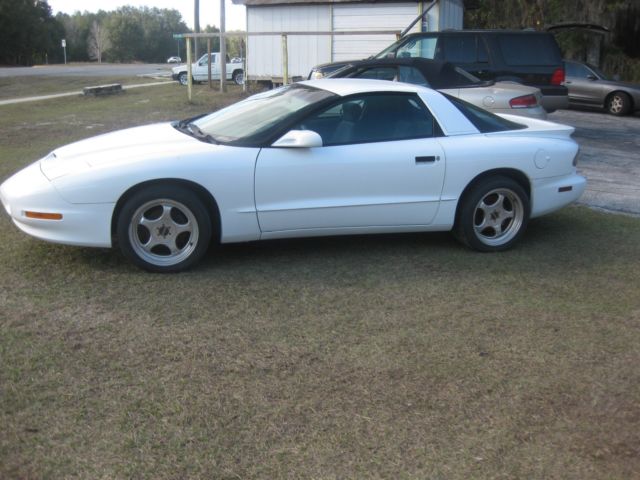 1994 White Pontiac Firebird Coupe