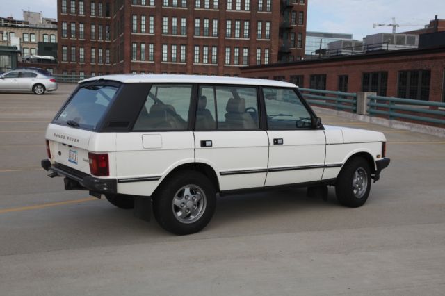 1994 White Land Rover Range Rover SUV