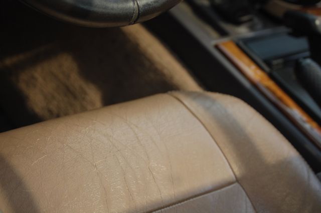 1994 Alpine White Land Rover Range Rover SUV