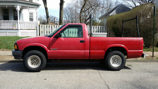 1994 Red Chevrolet S-10 Standard Cab Pickup