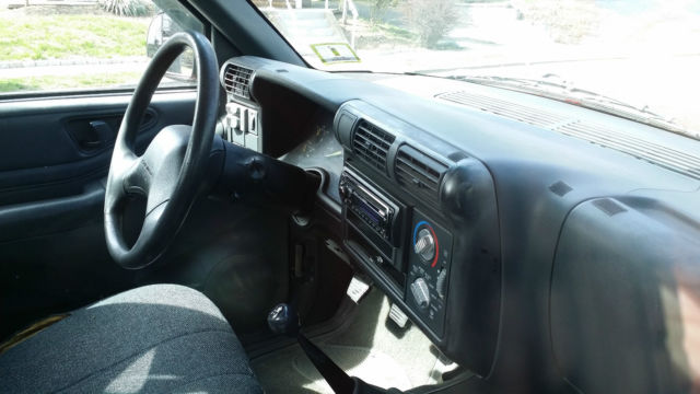 1994 Red Chevrolet S-10 Standard Cab Pickup