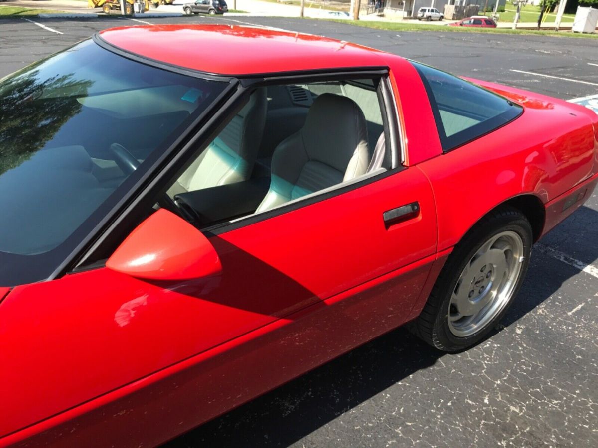 1994 Red Chevrolet Corvette Coupe