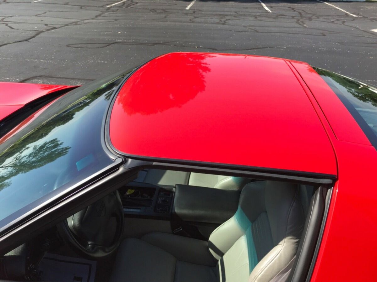 1994 Red Chevrolet Corvette Coupe