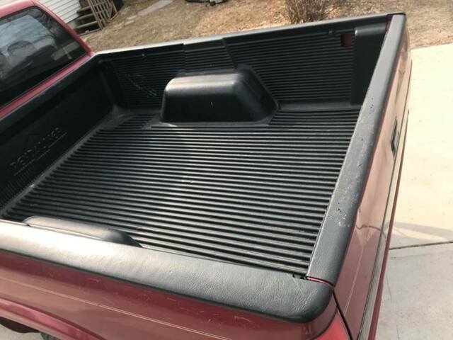 1994 Red Chevrolet S-10 Standard Cab Pickup