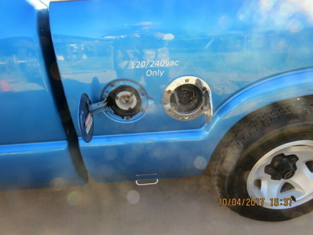 1994 Blue Chevrolet S-10 Extended Cab Pickup with Jump seats