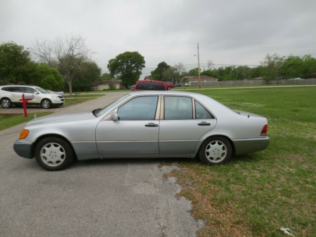 1994 Silver over grey Mercedes-Benz S-Class Sedan