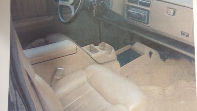 1994 Midnight Black Chevrolet S-10 SUV