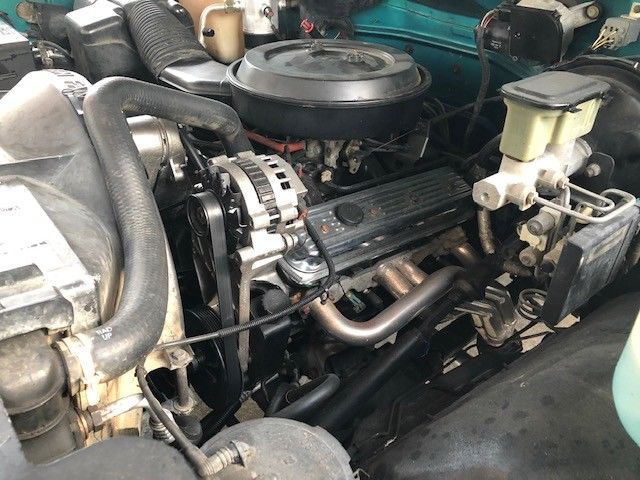 1994 Green Chevrolet Silverado 1500 Standard Cab Pickup