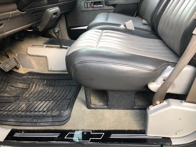 1994 Green Chevrolet Silverado 1500 Standard Cab Pickup