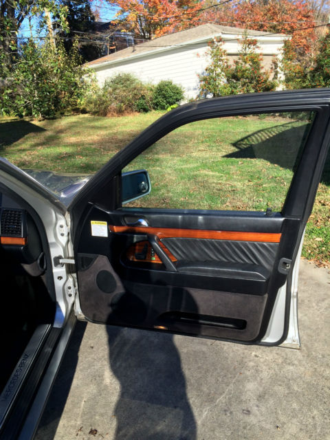 1994 Silver Mercedes-Benz S-Class Sedan