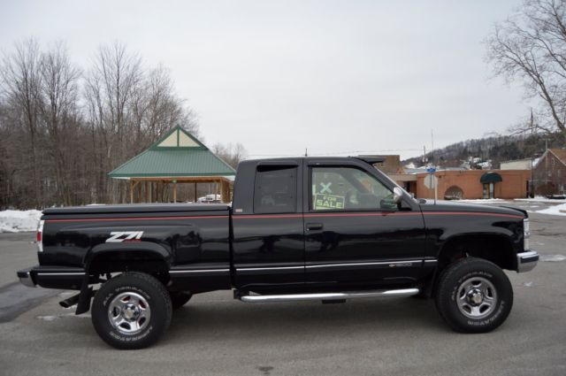 1994 Black Chevrolet C/K Pickup 1500 Extended Cab Pickup
