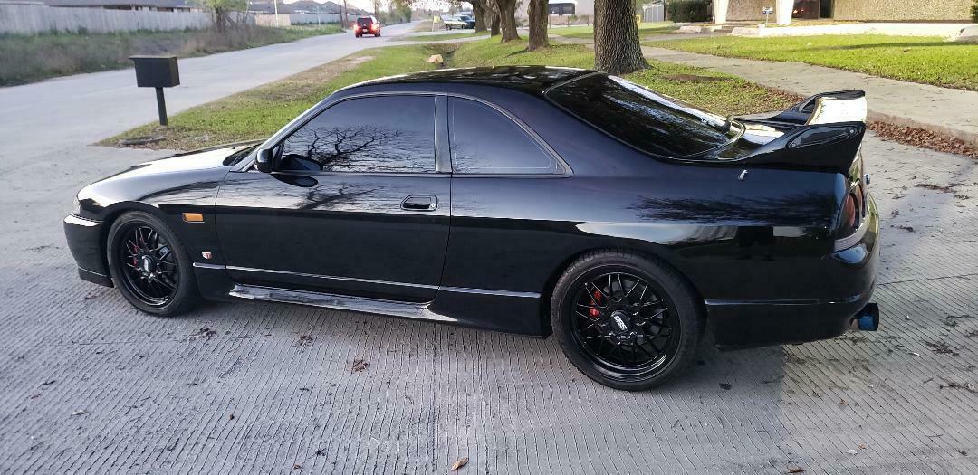 1994 Black Nissan SKYLINE R33 Coupe