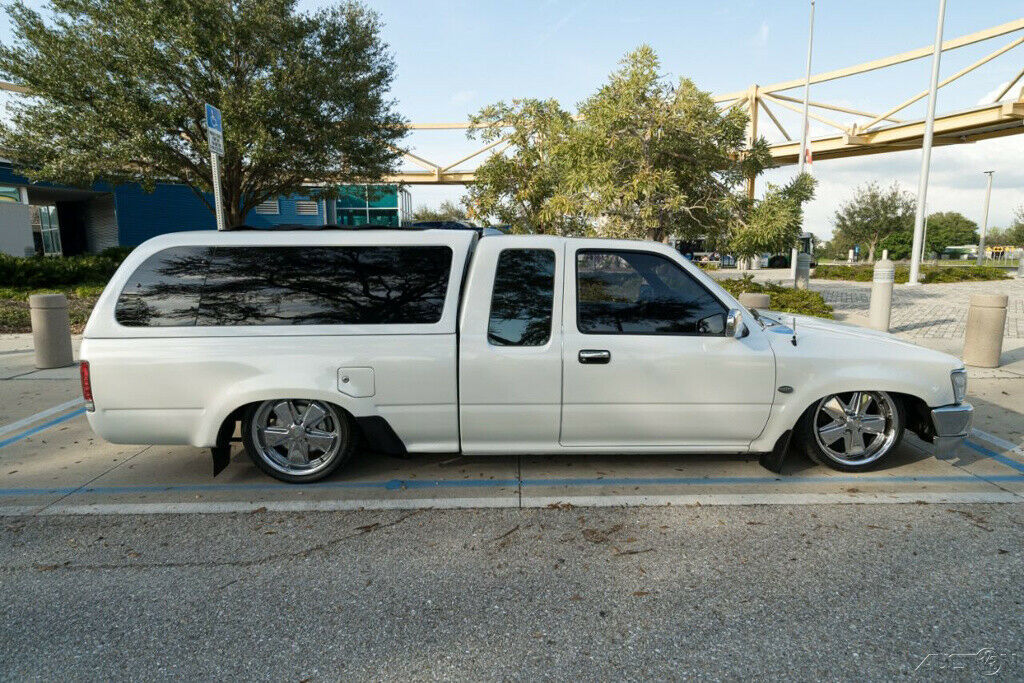 1994 White Toyota 2WD Trucks Pickup Truck