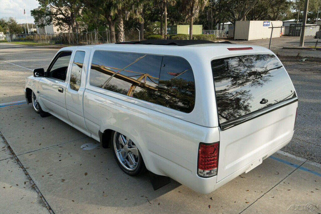 1994 White Toyota 2WD Trucks Pickup Truck