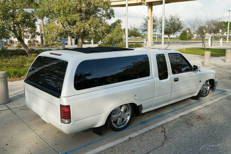 1994 White Toyota 2WD Trucks Pickup Truck